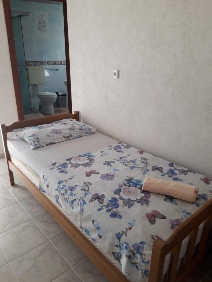 Villa Mateja Donji Okrug  Exteriör bild